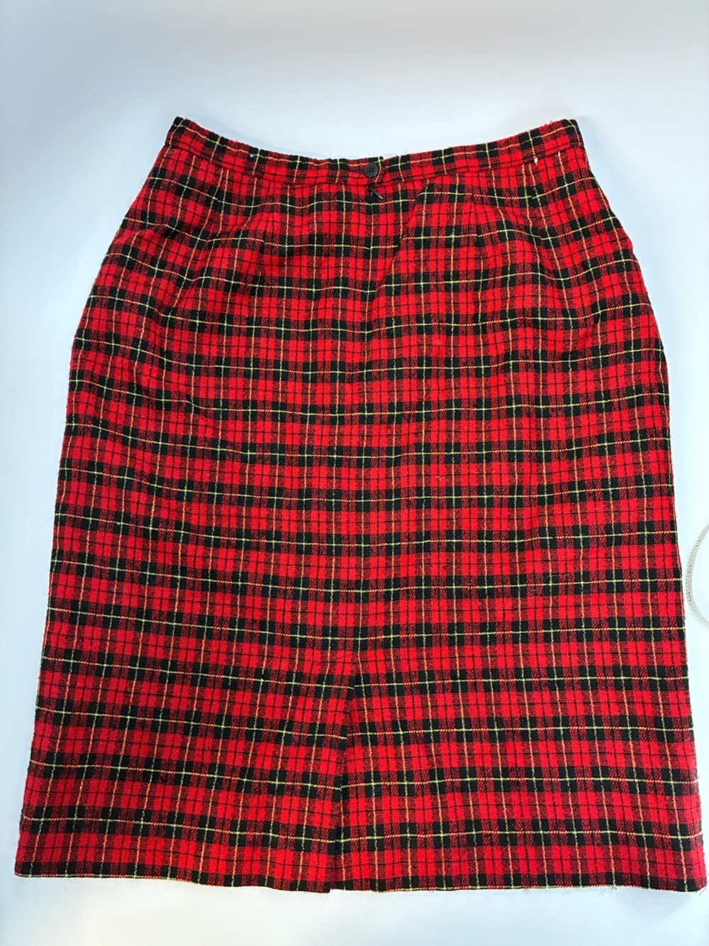 Vintage Pendleton Red Tartan Plaid Skirt, 100% Virgin Wool, Size 16 Knee Length - Picture 10 of 16